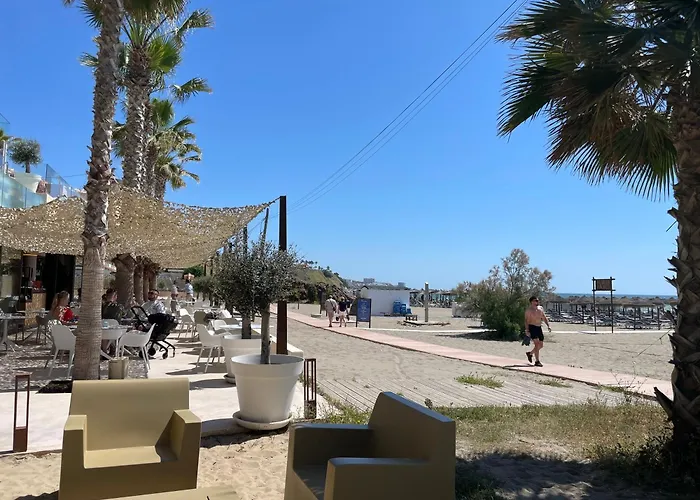 By Belonio * 丰希罗拉